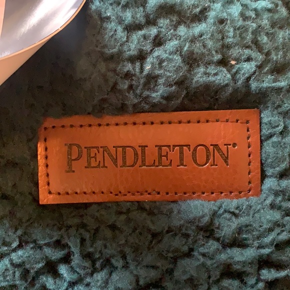 Pendleton Sherpa Fleece Reversible Blanket Throw (NWT) - Picture 5 of 5